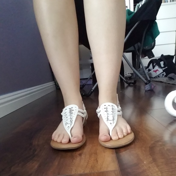 🚫SOLD🚫 White sandals! - Picture 7 of 8